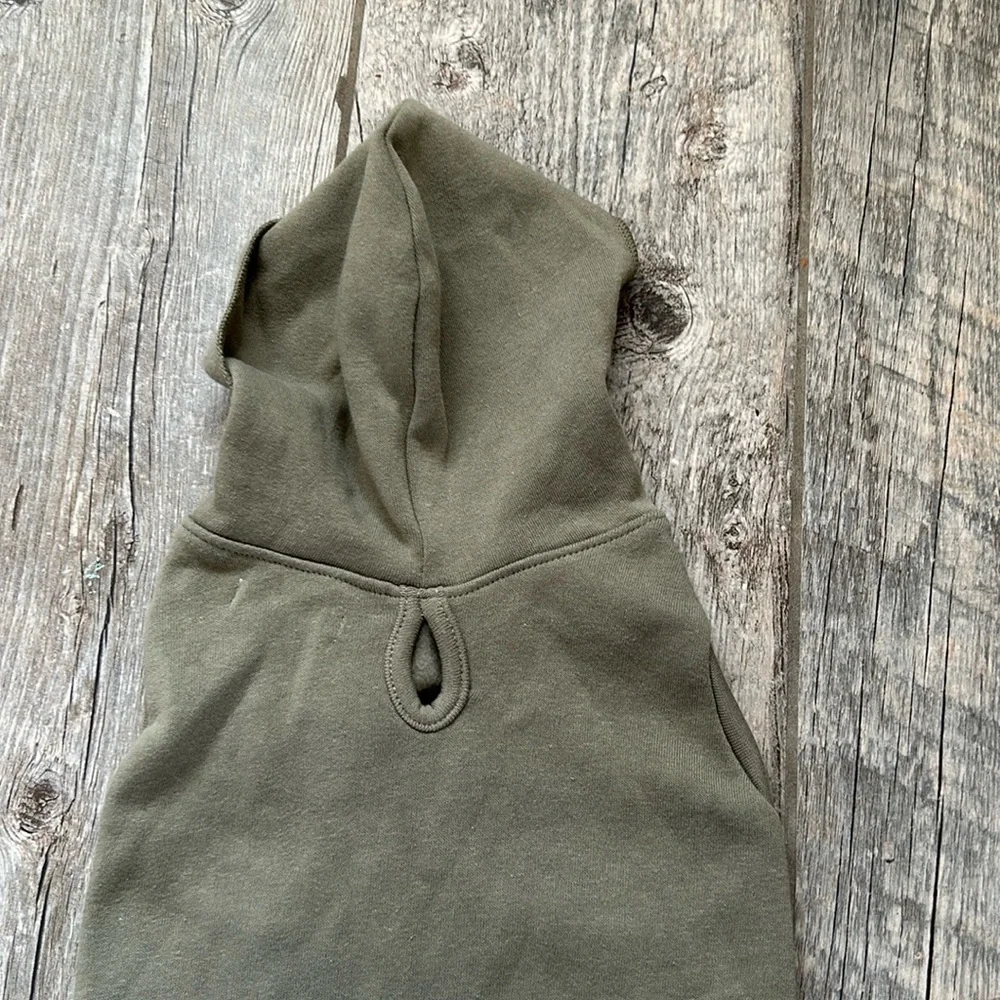 Greyson pup dog sweater hoodie size medium 15 to 17 inches